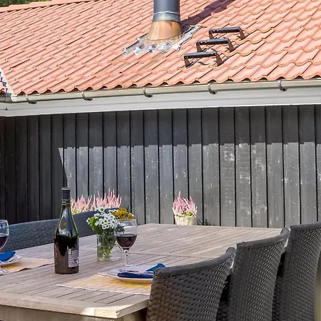 Hatem - 500m From The Sea By Interhome